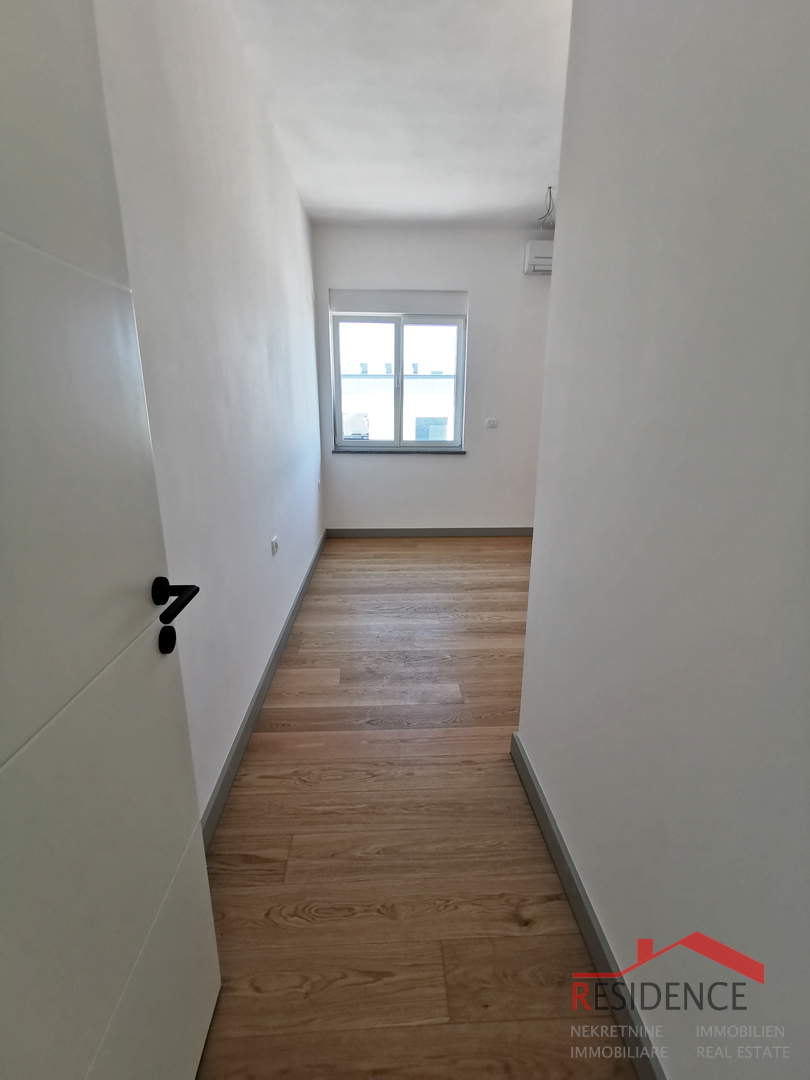 Banjole - Volme, novi apartman na drugom katu s pogledom na more, garaža