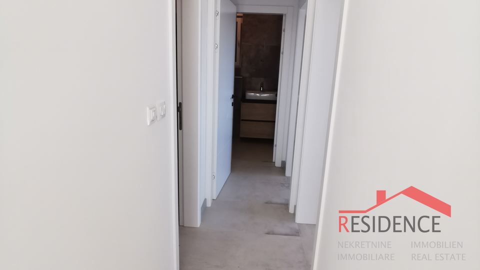 Banjole - Volme, neue Wohnung im zweiten Stock mit Meerblick, Parkplatz