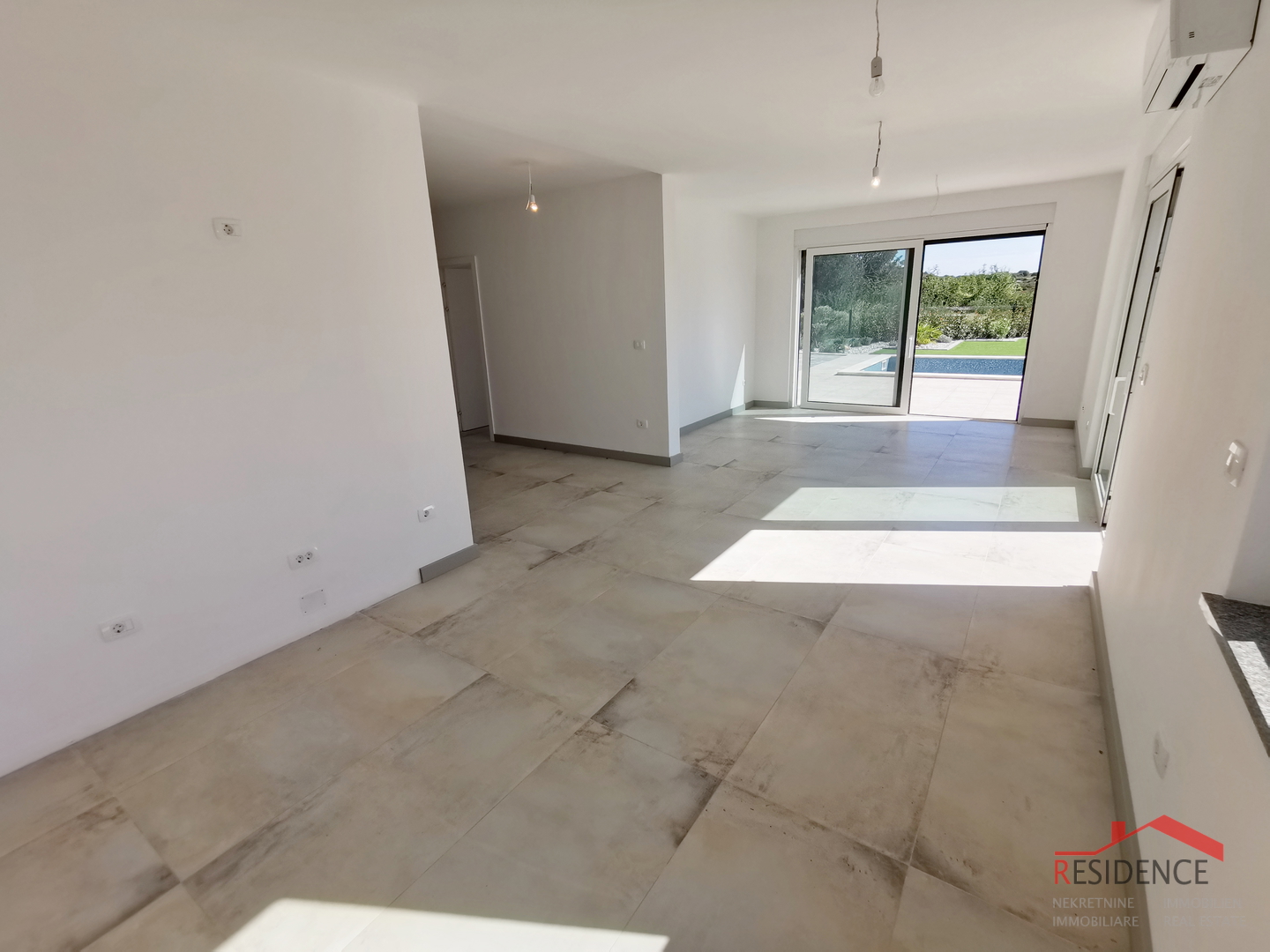 Banjole - Volme, new ground floor apartment with swimming pool and garden, garage
