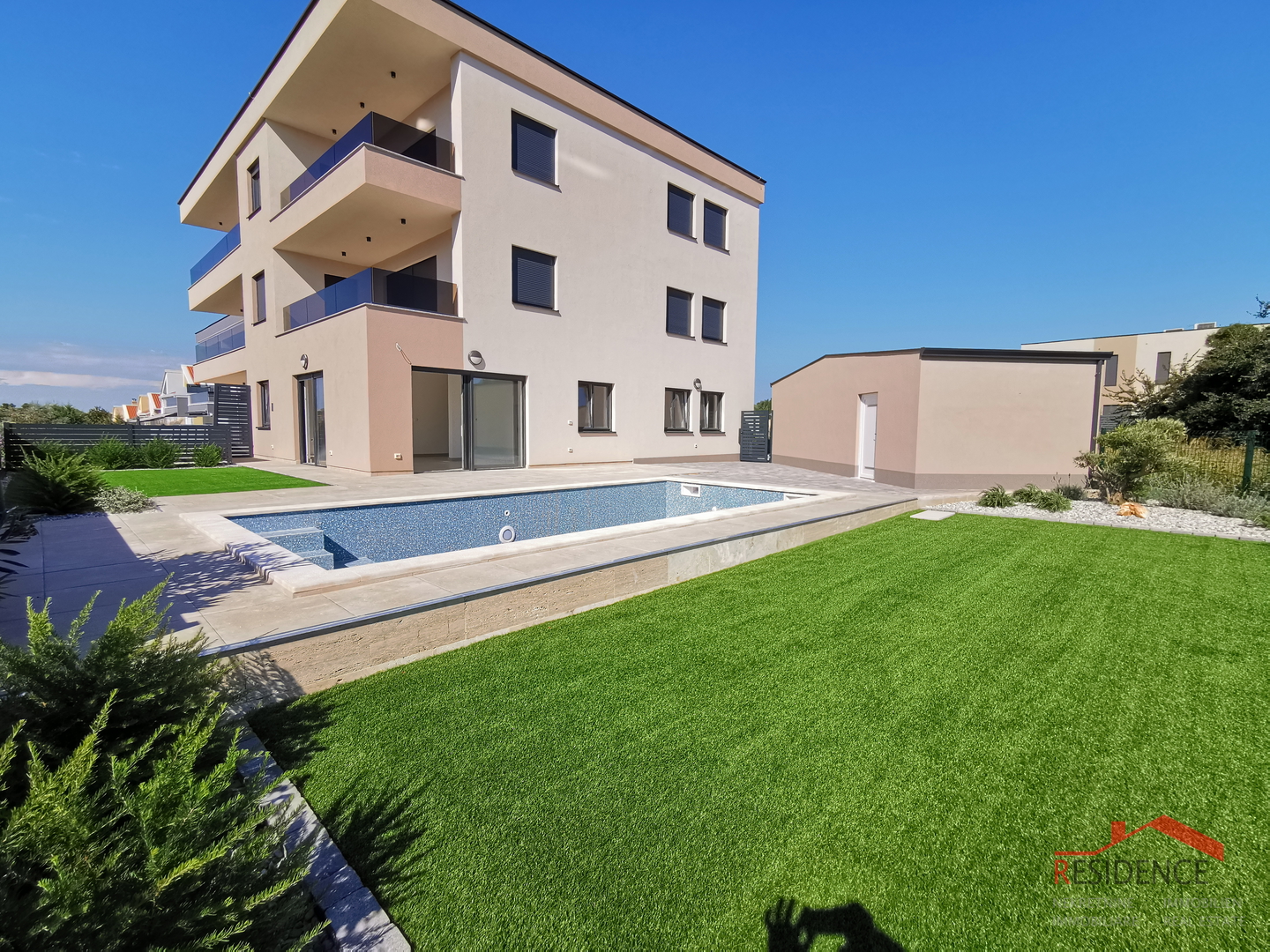 Banjole - Volme, new ground floor apartment with swimming pool and garden, garage