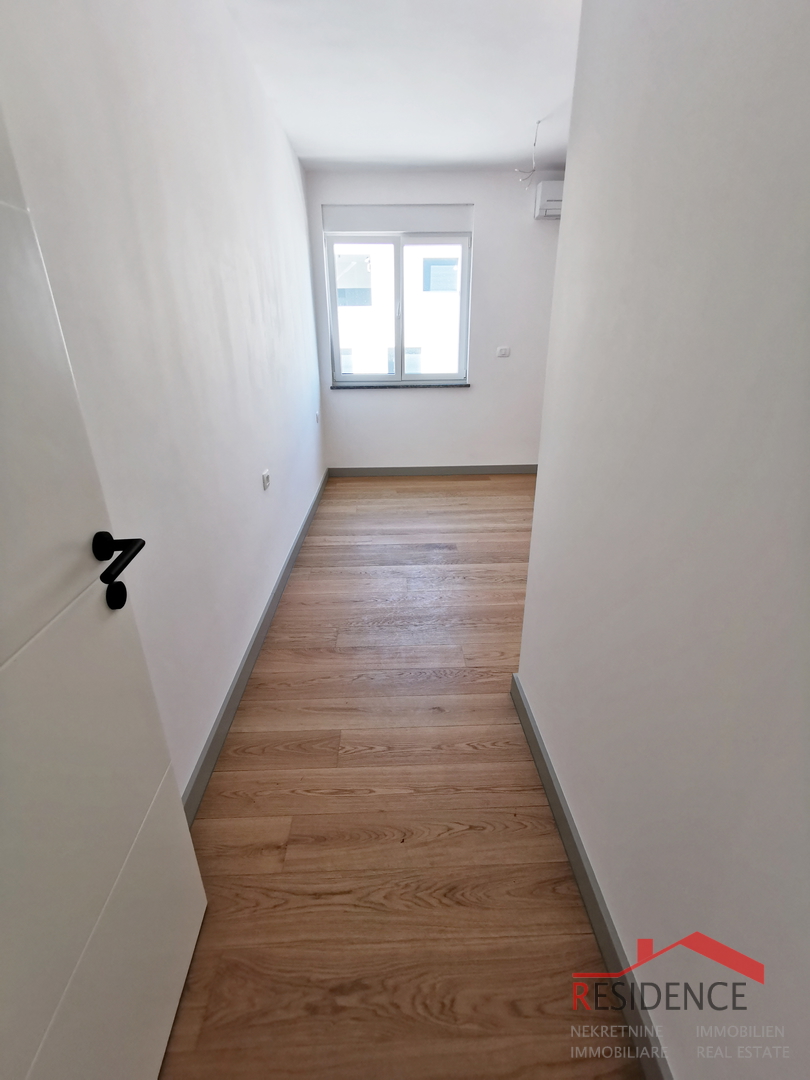 Banjole - Volme, neue Wohnung im ersten Stock, 2 Parkplatz