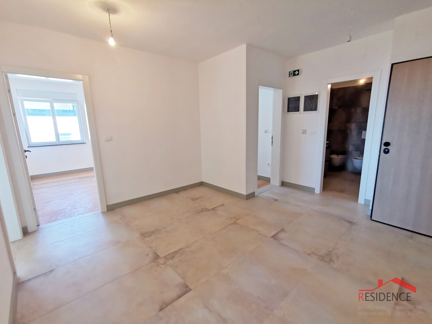 Banjole - Volme, neue Wohnung im ersten Stock, 2 Parkplatz