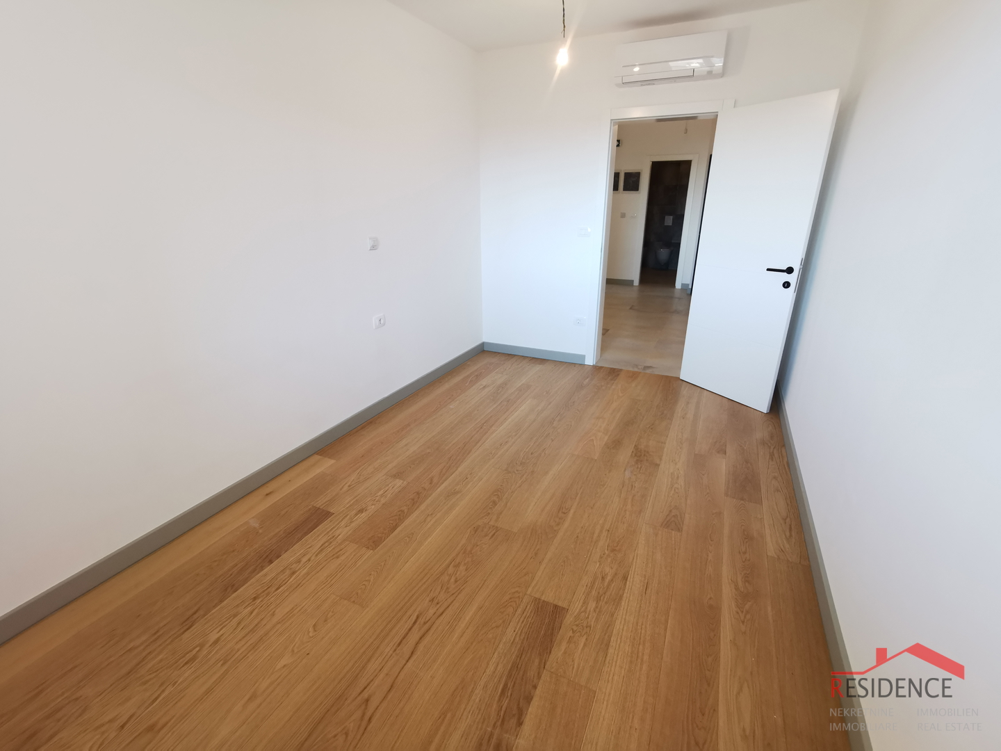 Banjole - Volme, neue Wohnung im ersten Stock, 2 Parkplatz