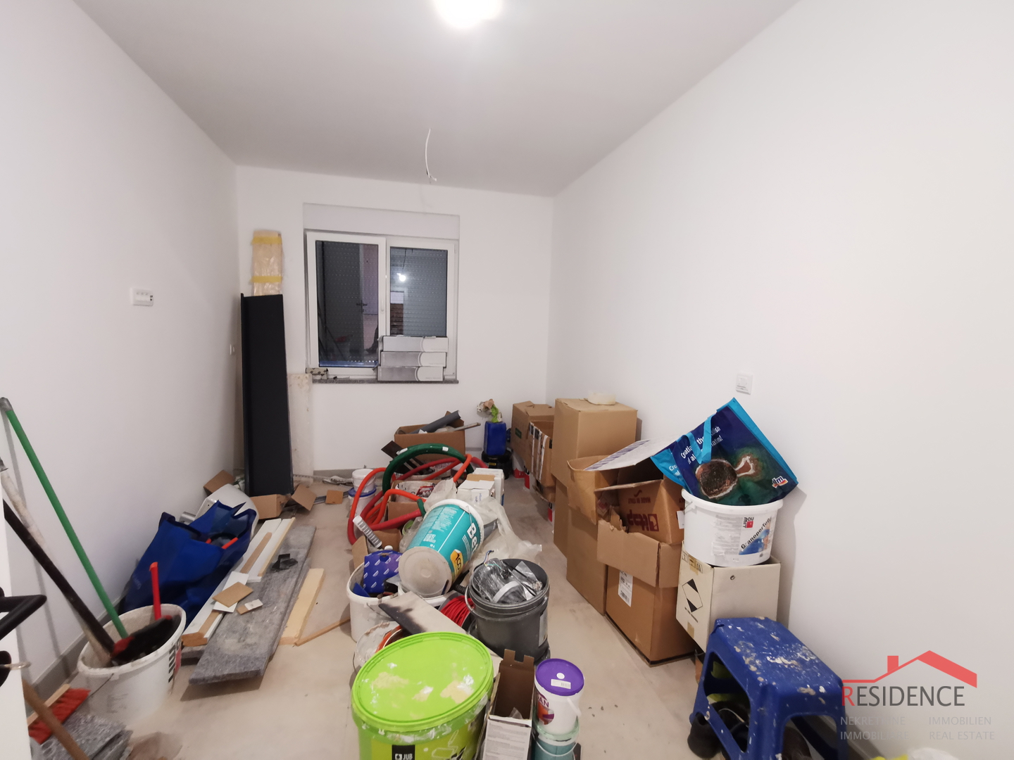 Banjole - Volme, novi apartman u prizemlju s bazenom i vrtom
