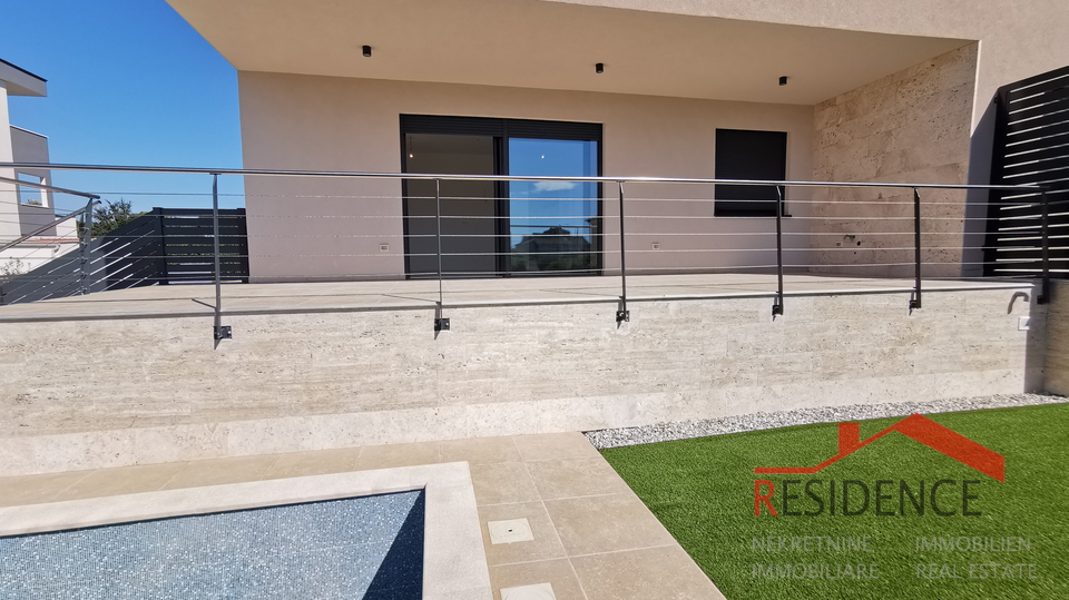 Banjole - Volme, new ground floor apartment with swimming pool and garden