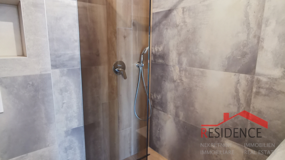 Banjole - Volme, new ground floor apartment with swimming pool and garden