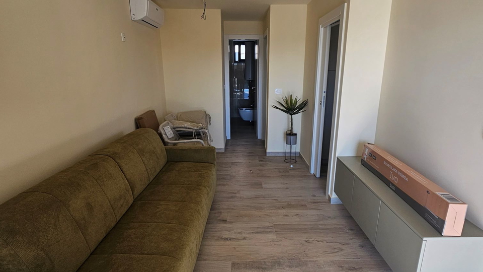 Prekrasni apartmani u novogradnji!!! Samo 300 metara od mora!