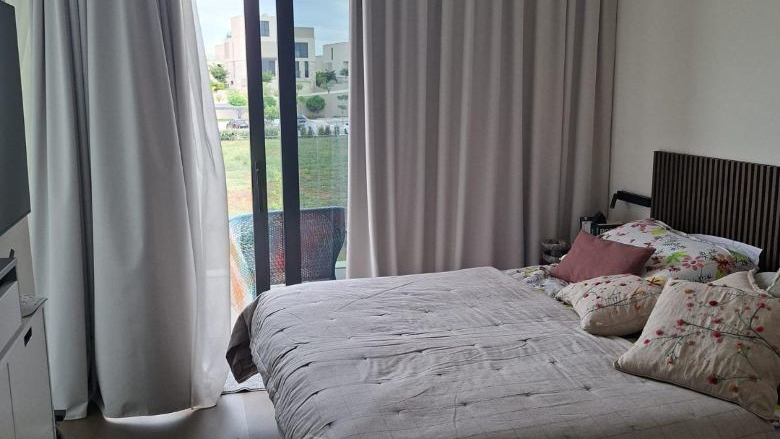 Ekskluzivna nekretnina!!! U novom resortu duplex apartman sa pogledom na more, prirodu i sportske terene!!!!!