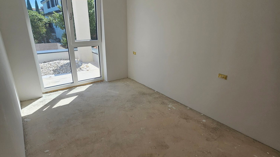 New construction&excl;&excl;&excl; Beautiful large apartment with sea view&excl;&excl;&excl;