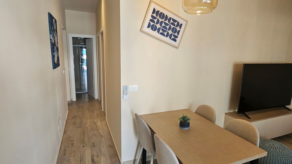 Prekrasni apartmani u novogradnji!!! Samo 300 metara od mora!