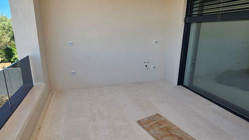 New construction&excl;&excl;&excl; Beautiful large apartment with sea view&excl;&excl;&excl;