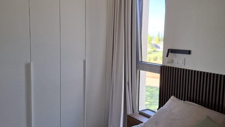 Ekskluzivna nekretnina!!! U novom resortu duplex apartman sa pogledom na more, prirodu i sportske terene!!!!!