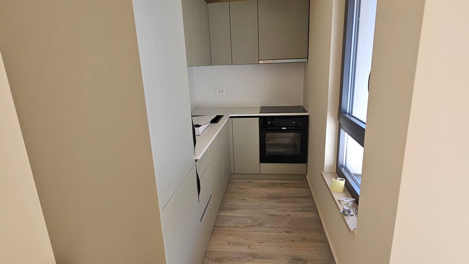 Prekrasni apartmani u novogradnji!!! Samo 300 metara od mora!