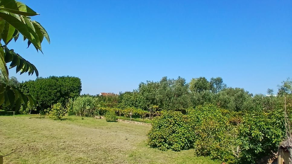 Građevinsko zemljište u Zambratiji, na mirnoj lokaciji, blizu mora!!!!