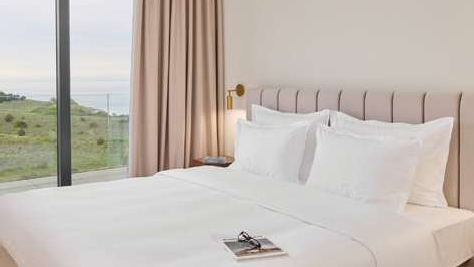 Ekskluzivna nekretnina!!! Apartman u novom resortu sa pogledom na more!!!