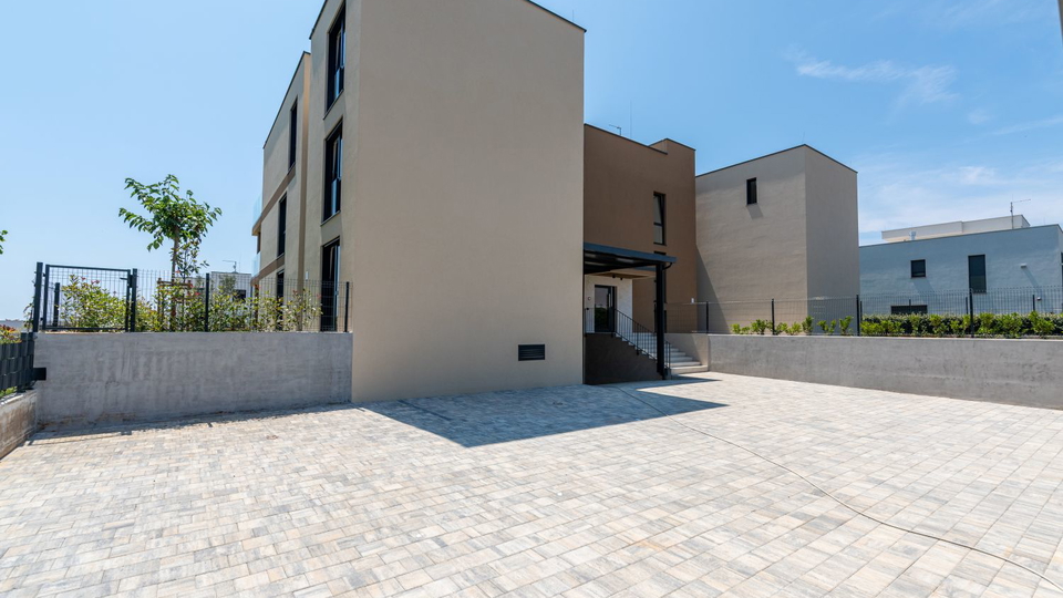 Ekskluzivna prilika!!! Nova rezidencija u Novigradu sa luksuznim stanovima!!!!