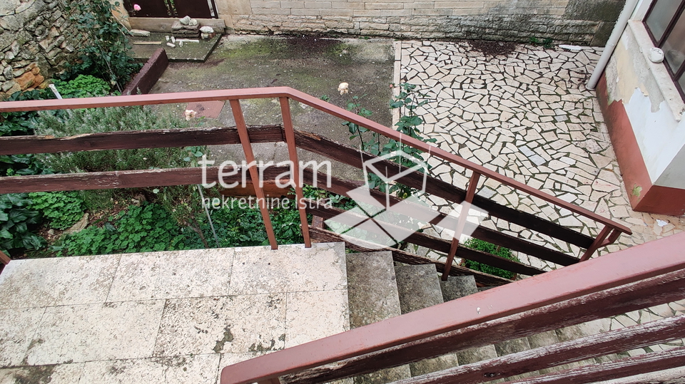 Istria, Ližnjan, Šišan, stone house for adaptation with garden, #sale ​