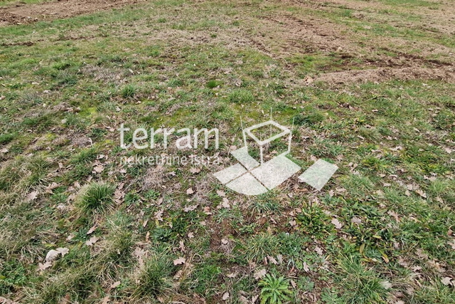 Istria, Svetvinčenat, Juršići building plot 670m2    #sale