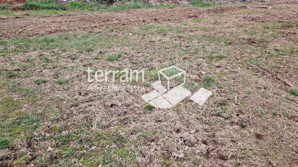 Istria, Svetvinčenat, Juršići building plot 670m2    #sale