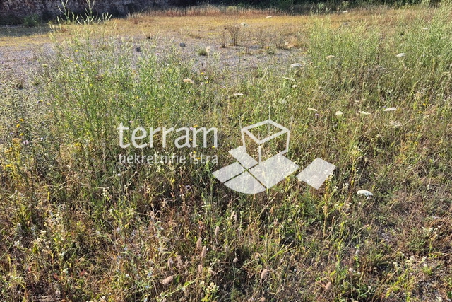 Istria, Kanfanar, Center, building plot 880m2   #sale