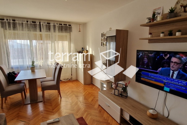 Istria, Pula, Veruda, apartment 70m2, 2 bedrooms, first floor  #sale