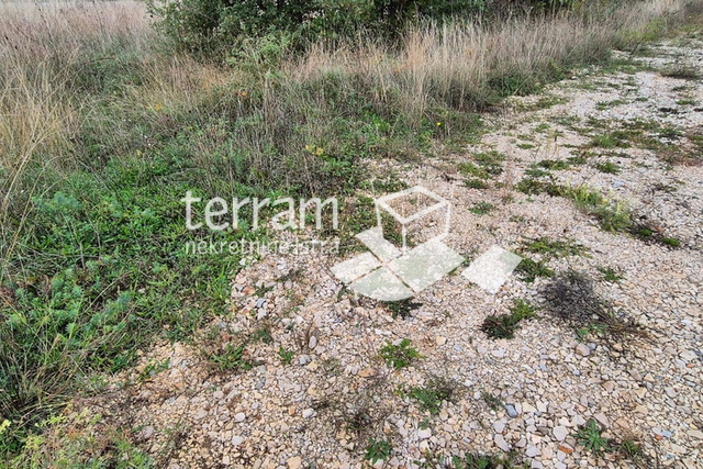 Istria, Žminj, several building plots of 533m2 #sale