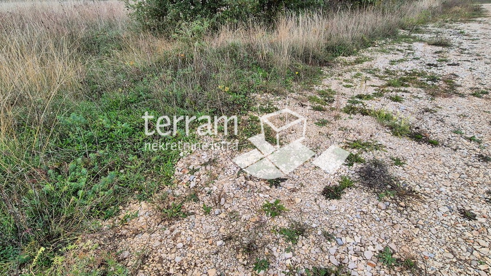 Istria, Žminj, several building plots of 533m2 #sale