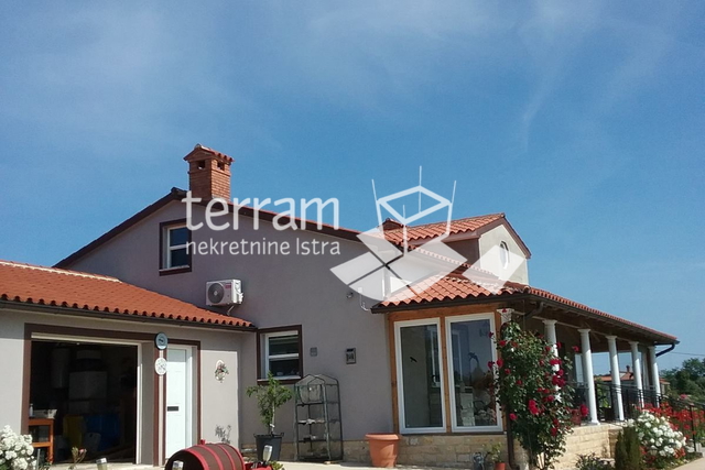 Istria, Marčana, Detached single-storey house 218m2, plot 1461m2 # for sale