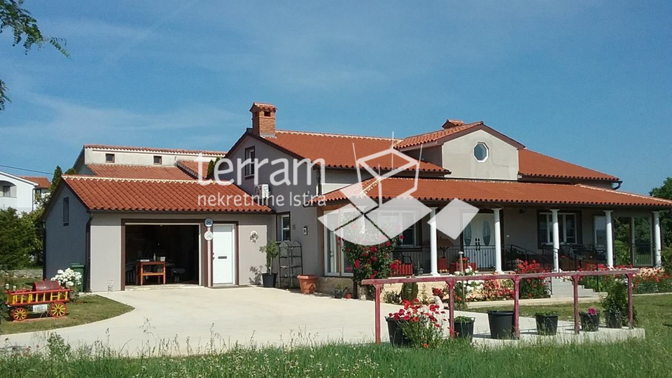 Istria, Marčana, Detached single-storey house 218m2, plot 1461m2 # for sale