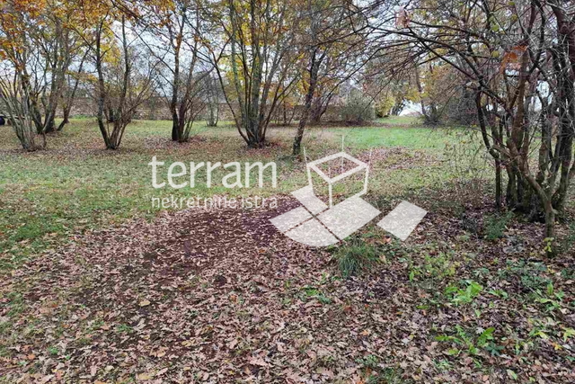 Istria, Svetvinčenat, Režanci, building plot 600m2 # for sale