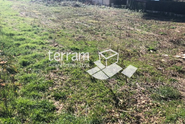 Istria, Bale, agricultural land for stone exploitation, 33177m2