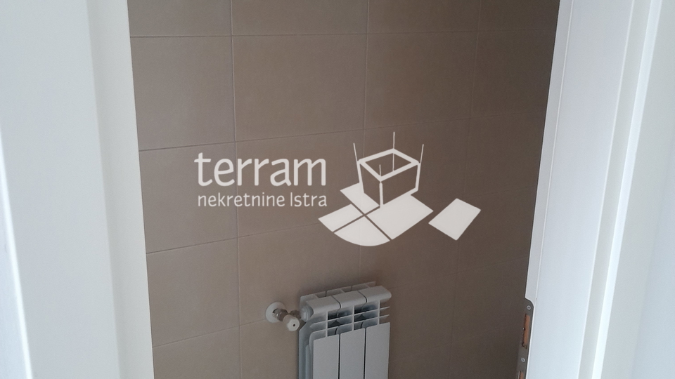 Istra&comma; Pula&comma; Center&comma; apartment 83&period;37m2&comma; 2 bedrooms &plus; dining room&comma; first floor&comma; elevator&comma; garage&comma; &num;for sale