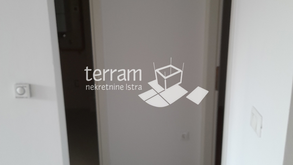 Istra&comma; Pula&comma; Center&comma; apartment 83&period;37m2&comma; 2 bedrooms &plus; dining room&comma; first floor&comma; elevator&comma; garage&comma; &num;for sale