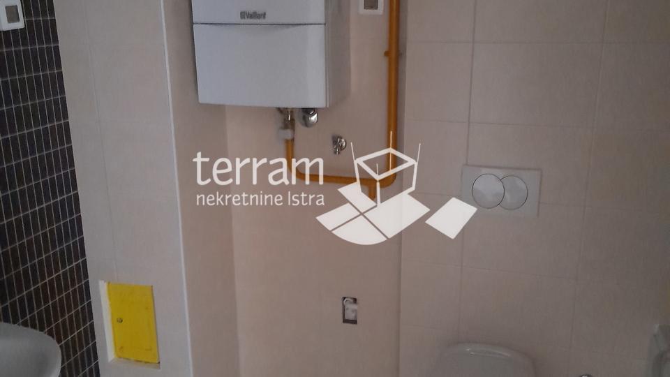 Istra&comma; Pula&comma; Center&comma; apartment 83&period;37m2&comma; 2 bedrooms &plus; dining room&comma; first floor&comma; elevator&comma; garage&comma; &num;for sale