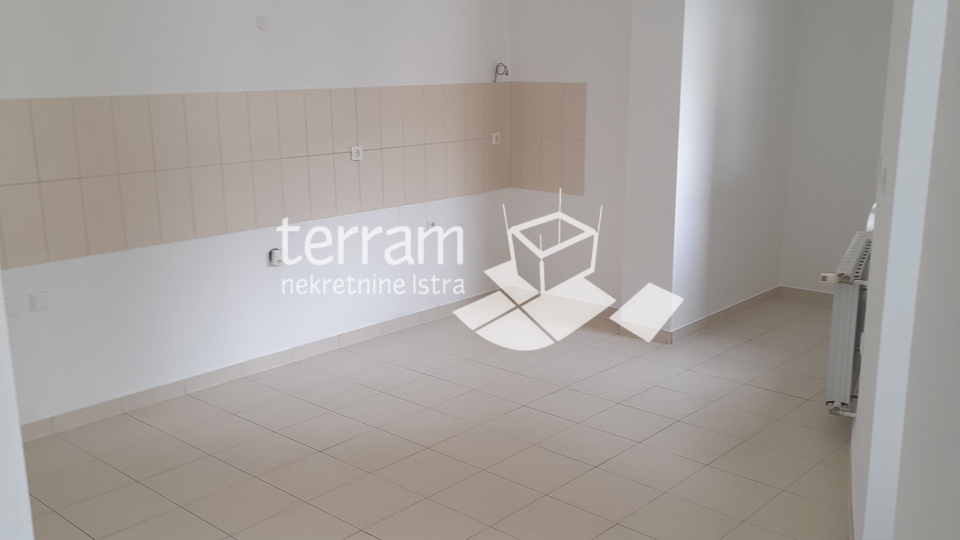 Istra&comma; Pula&comma; Centar&comma; apartment 138&period;10 m2&comma; 3 bedrooms &plus; dining room&comma; third floor&comma; elevator&comma; &num;for sale