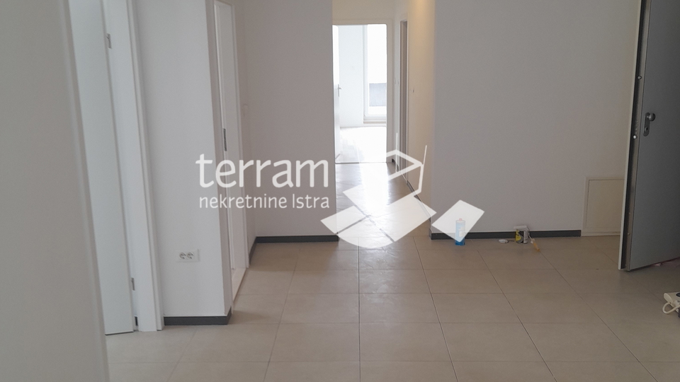 Istra&comma; Pula&comma; Centar&comma; apartment 138&period;10 m2&comma; 3 bedrooms &plus; dining room&comma; third floor&comma; elevator&comma; &num;for sale