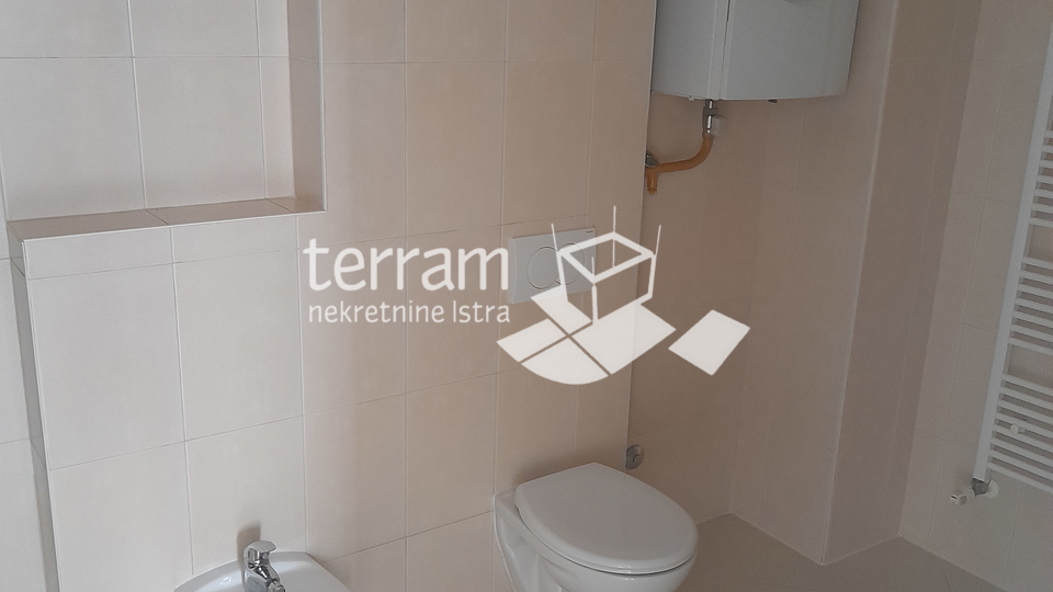 Istra&comma; Pula&comma; Centar&comma; apartment 138&period;10 m2&comma; 3 bedrooms &plus; dining room&comma; third floor&comma; elevator&comma; &num;for sale
