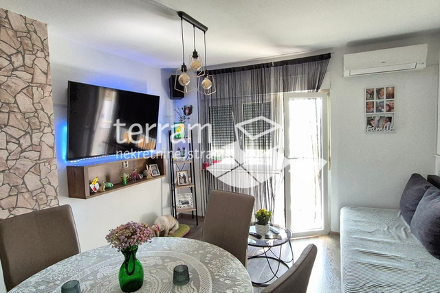 Istrien, Pula, weiteres Zentrum, Wohnung 53,76 m², 2 Schlafzimmer + Wohnzimmer, zweite Etage, #Verkauf