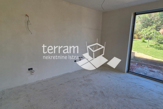 Istria, Medulin, Banjole, surroundings, apartment with garden, 62.33 m2, 1 bedroom + living room, parking!! #sale