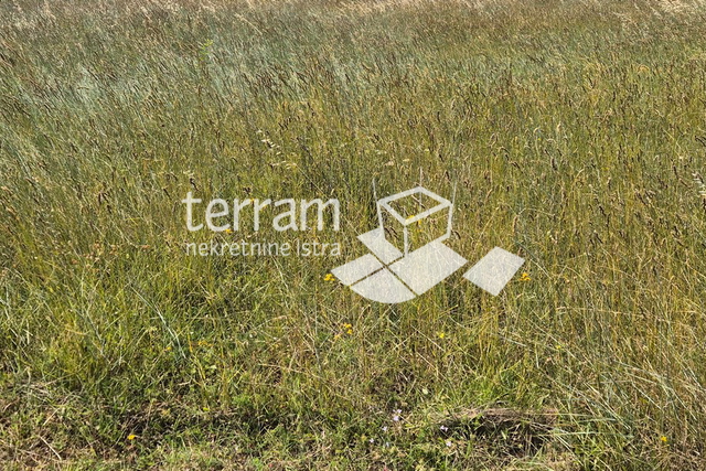 Land, 990 m2, For Sale, Pula - Štinjan