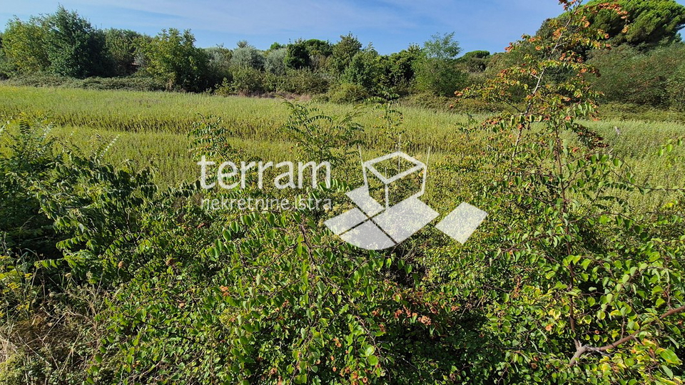 Land&comma; 2052 m2&comma; For Sale&comma; Valbandon