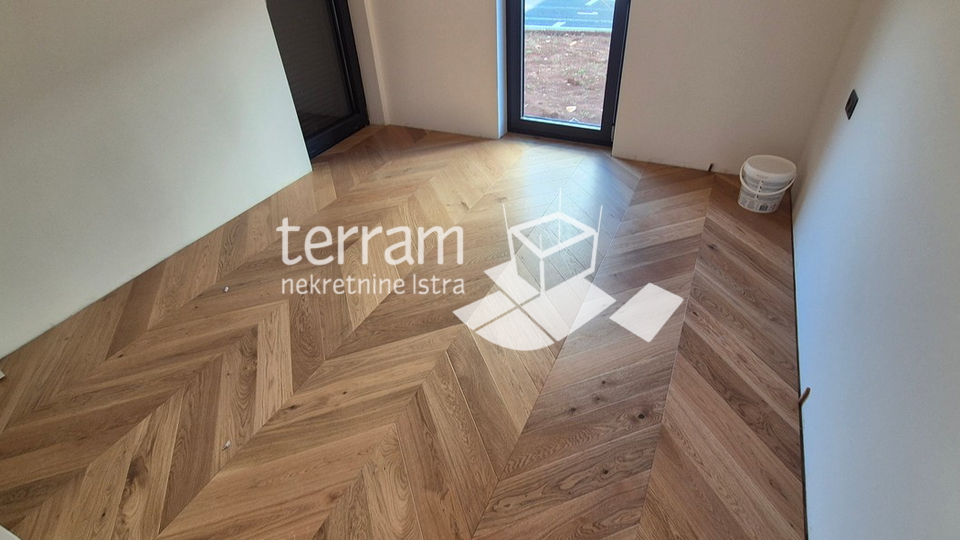 Istria&comma; Pula&comma; Valdebek&comma; ground floor 71&period;76m2&comma; 2 bedrooms &plus; living room&comma; garden 100m2&comma; storage room&comma; parking&comma; NEW&comma; &num;for sale