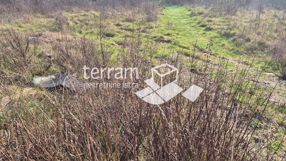 Istra&comma; Pula&comma; &Scaron;ijana&comma; gra&dstrok;evinsko zemlji&scaron;te poslovne namjene 1765m2