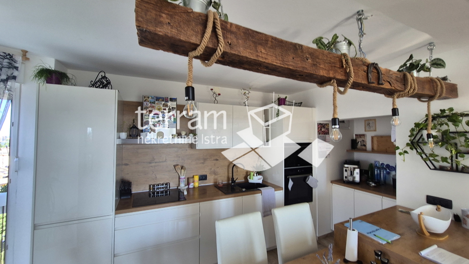 Istra&comma; Pula&comma; Vidikovac&comma; stan III&period; kat&comma; 1SS&plus;DB&comma; 52&comma;51m2&comma; renovirano&comma; &num;prodaja