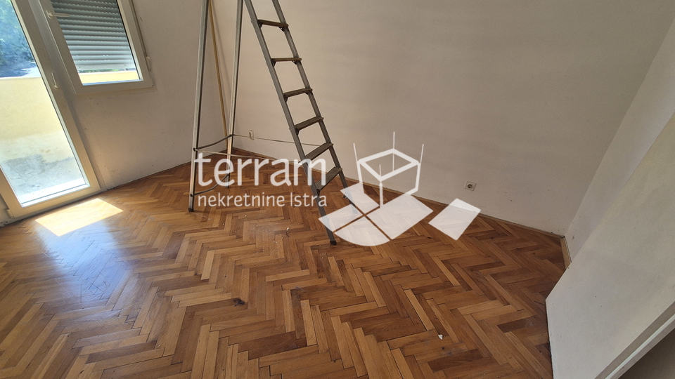 Istra&comma; Pula&comma; Veruda&comma; stan&comma; prvi kat 59m2&comma; 1SS&plus;DB&comma;  blizina mora&comma; &num;prodaja