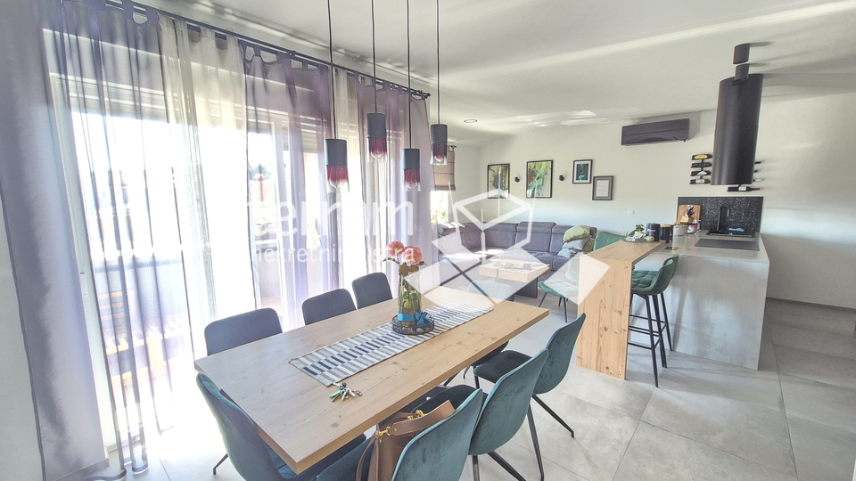 Istra&comma; Pula&comma; Valdebek&comma; stan 115&comma;22m2&comma; II&period; kat&comma; 3SS&plus;DB&comma; NOVO&comma; &num;prodaja