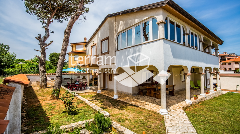 Istria, Liznjan, modern house with sea view