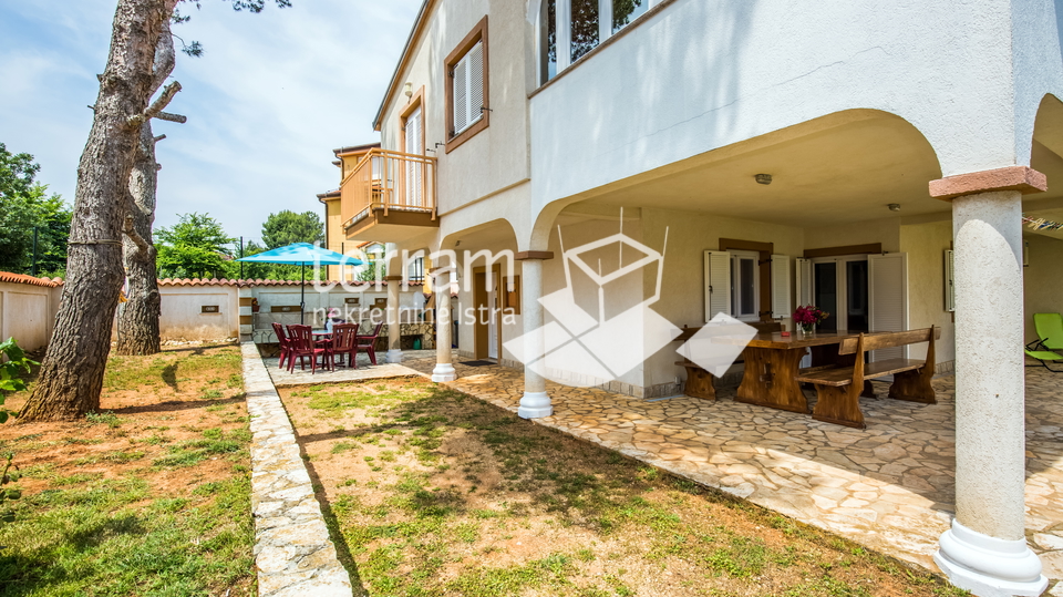 Istrien, Liznjan, modernes Haus mit Meerblick