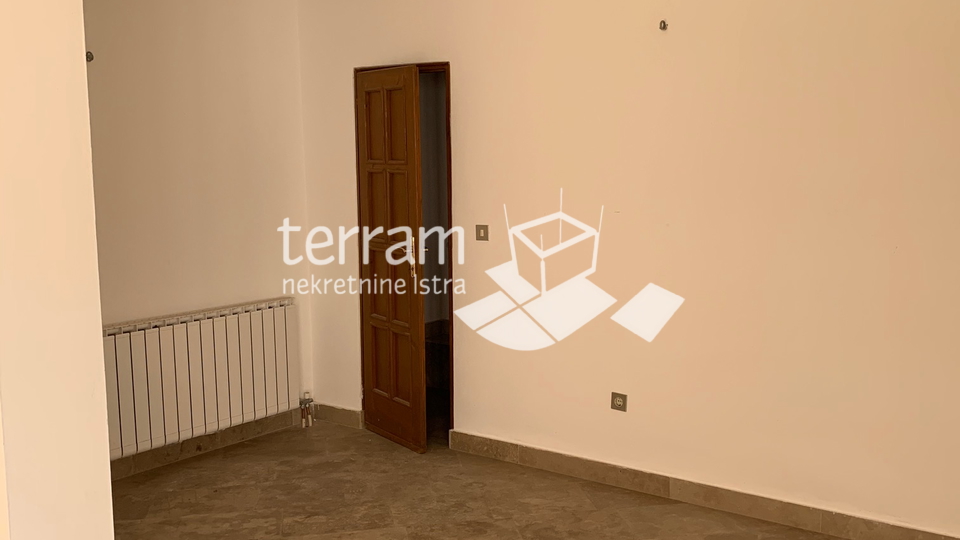 IIstra, Pula, terraced house and apartment