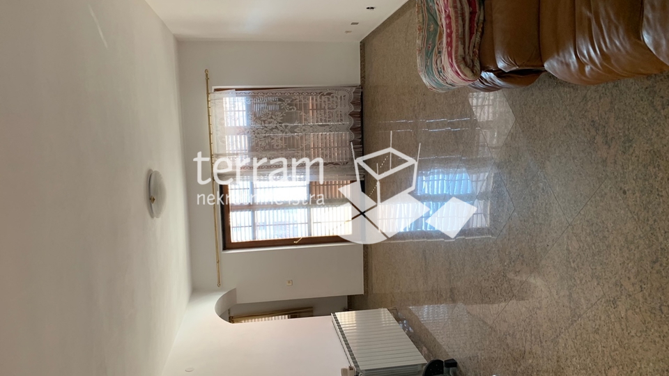 IIstra, Pula, terraced house and apartment